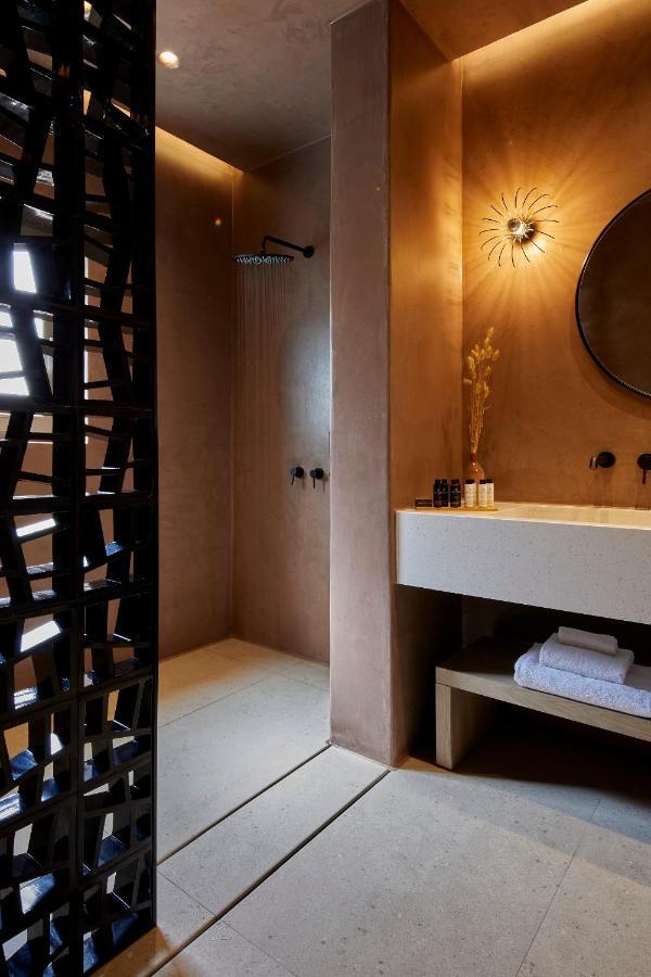 Halcyon Days Suites Pyrgos Kallistis Bagian luar foto