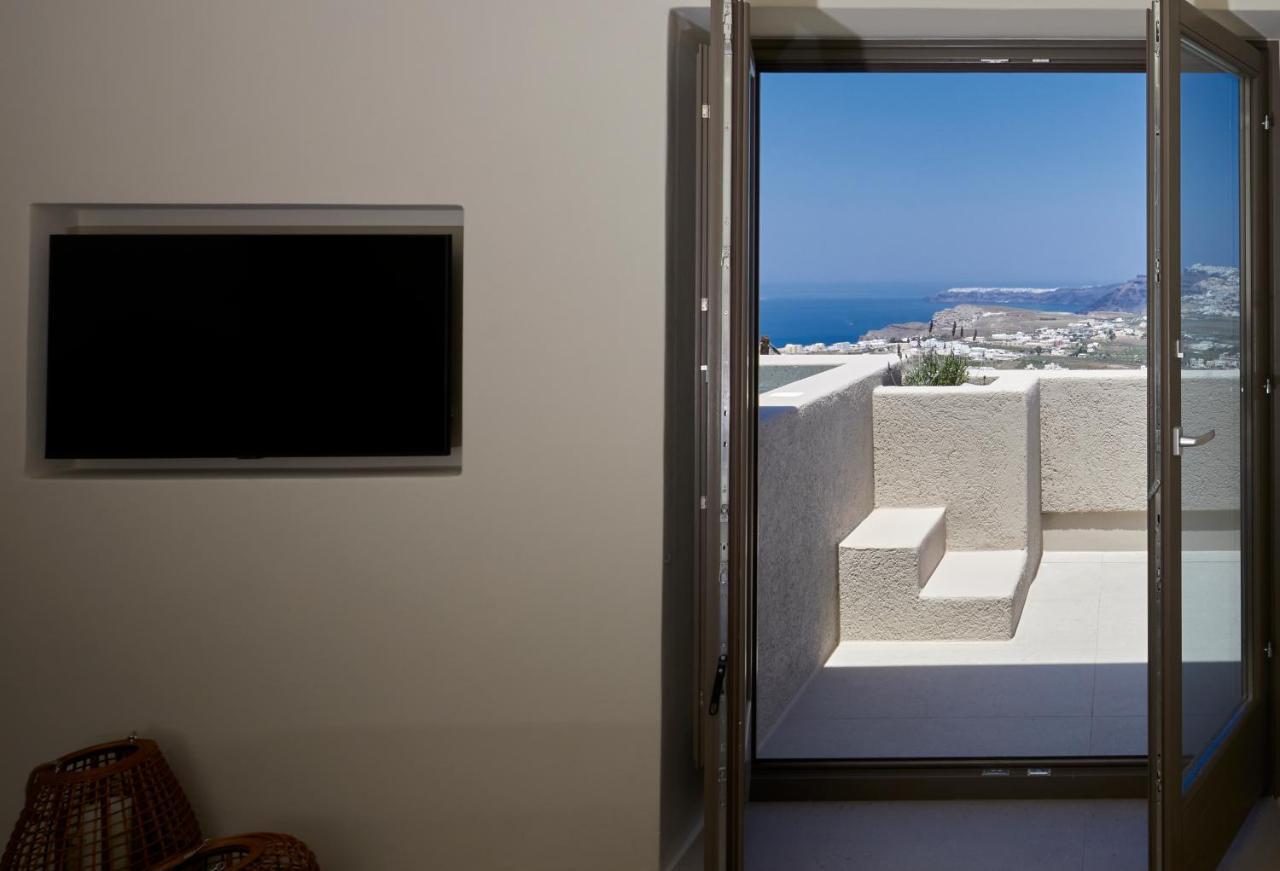 Halcyon Days Suites Pyrgos Kallistis Bagian luar foto