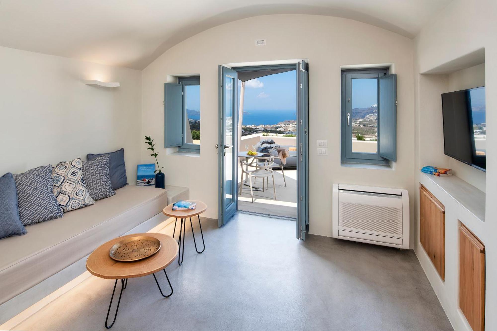 Halcyon Days Suites Pyrgos Kallistis Bagian luar foto