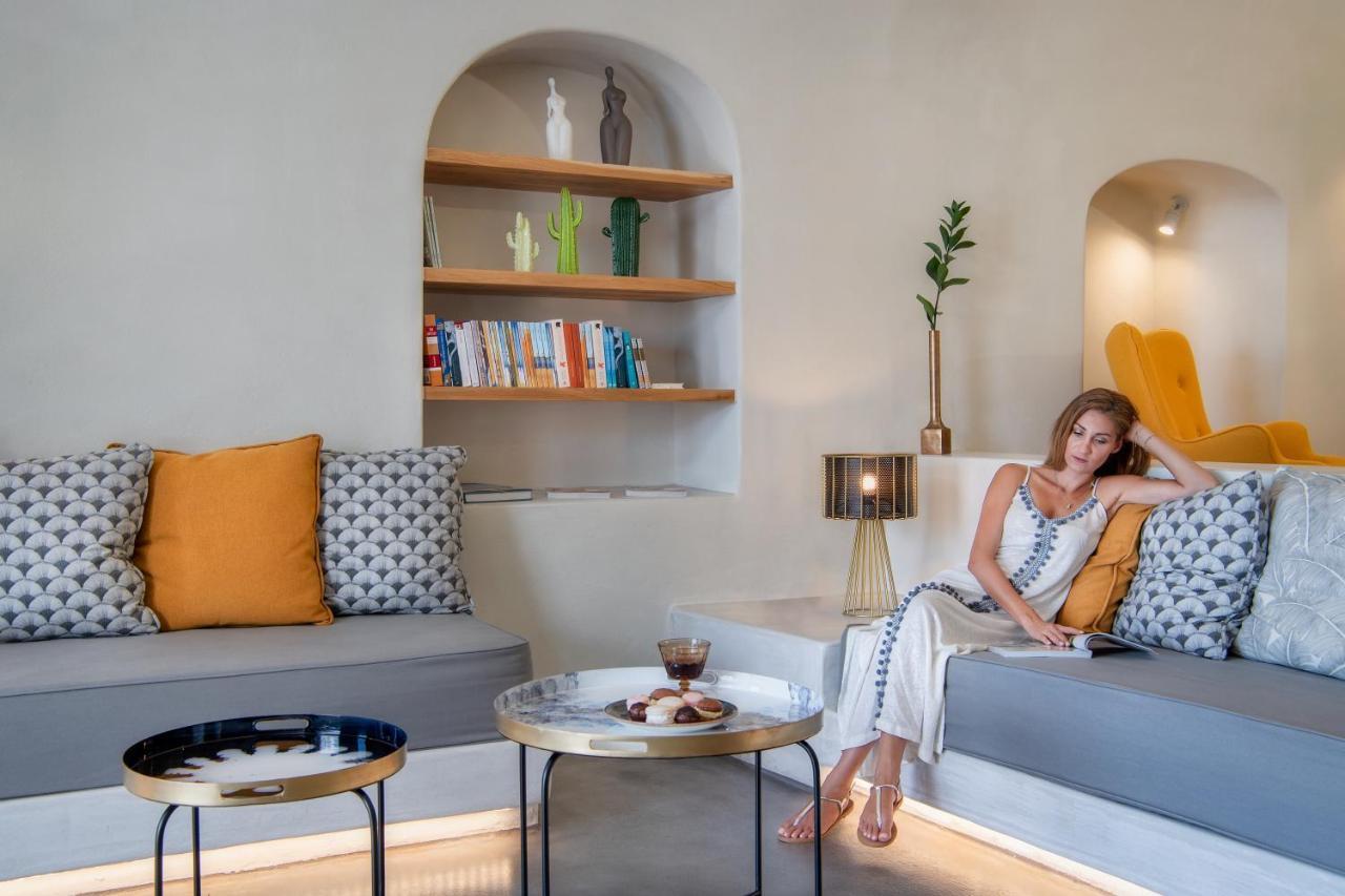 Halcyon Days Suites Pyrgos Kallistis Bagian luar foto